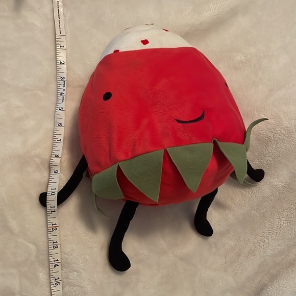 Strawberry Plush - Picture 5 of 5